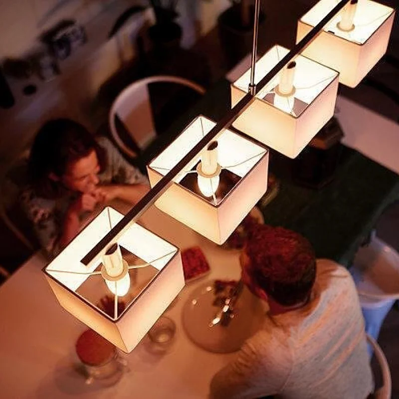 Смарт LED димируема крушка Philips Hue White Ambiance, 5.2W, 470 lm, E14, 2100-6500K - Снимка 6