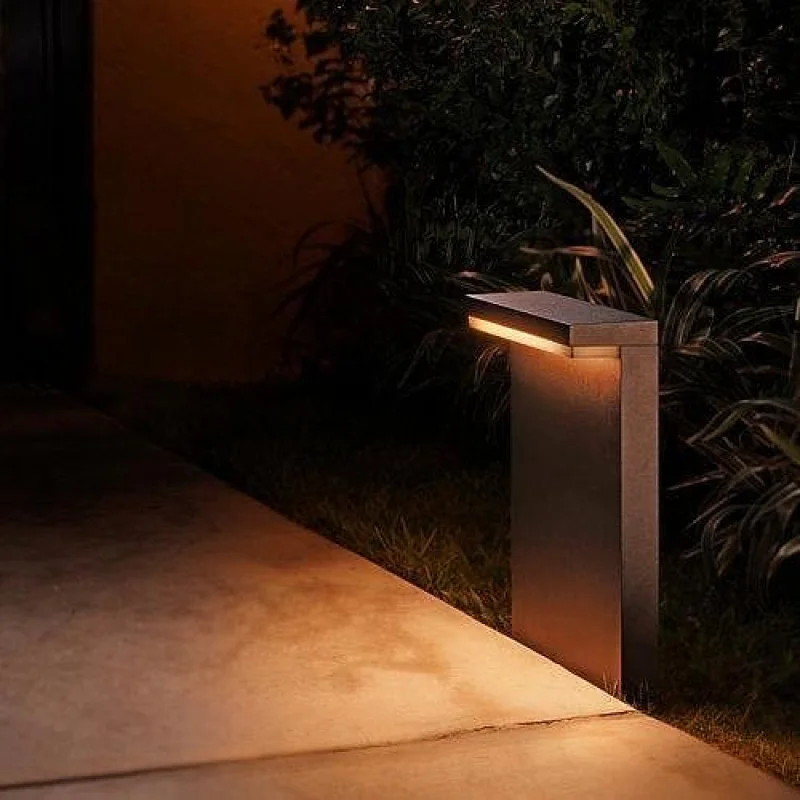 Смарт външна LED RGBW димируема лампа Philips Hue Nyro WACA, 40 см, 13.5W, 1000 lm, IP44, Черна - Снимка 6