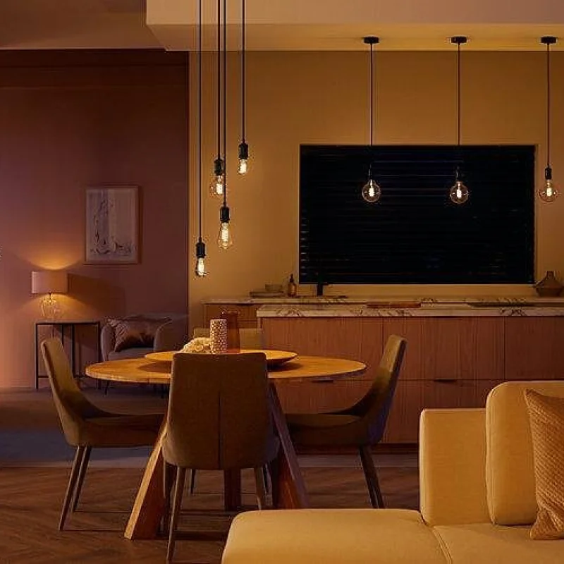 Смарт LED димируема крушка Philips Hue Filament G125, 7W, 550 lm, E27, топла бяла 2100K - Снимка 4