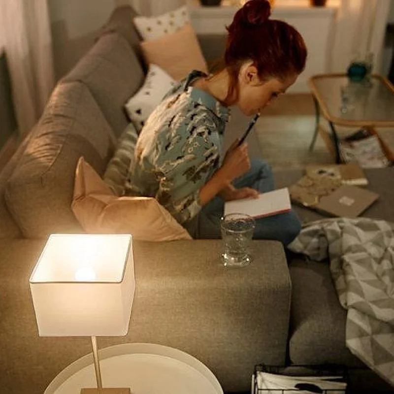 Смарт LED димируема крушка Philips Hue P45, 5.7W, 470 lm, E14, топла бяла 2700K - Снимка 4