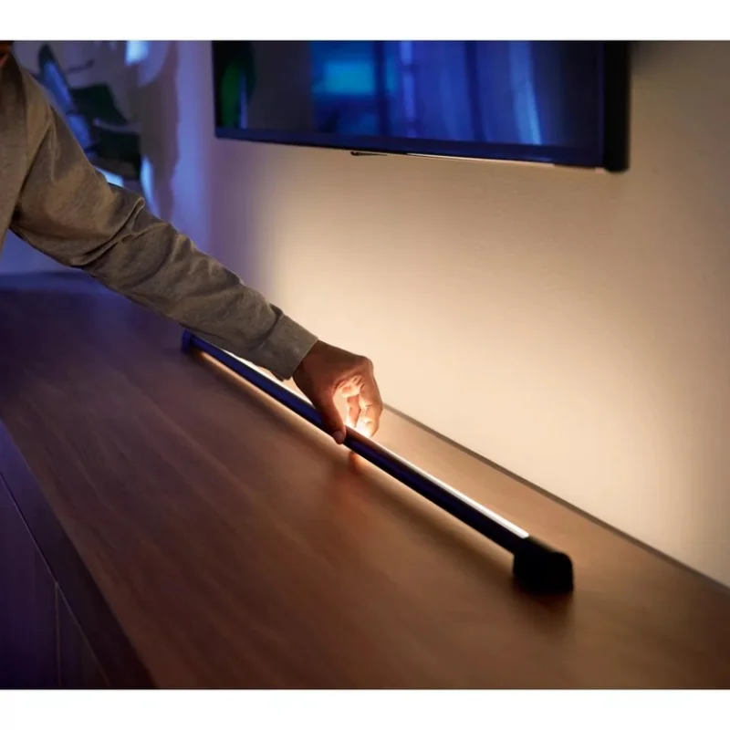 Смарт амбиентен LED RGBW димируем осветител Philips HUE Play Gradient, черен, алуминий, 87 см, 1540 lm, 17.4W, за TV 40-60", 16 мил.цвята (BT, Zigbee, HomeKit, Google, Alexa, SmartThings) - Снимка 9