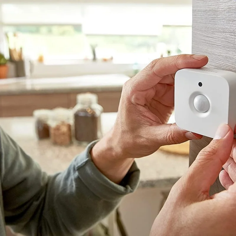 Смарт сензор за движение Philips Hue Motion Sensor (BT, Zigbee, HomeKit, Google, Alexa, SmartThings) - Снимка 4